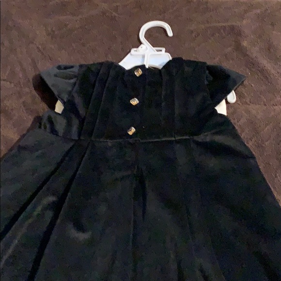 Beautiful 2 piece girl black & white outfit - Picture 3 of 4